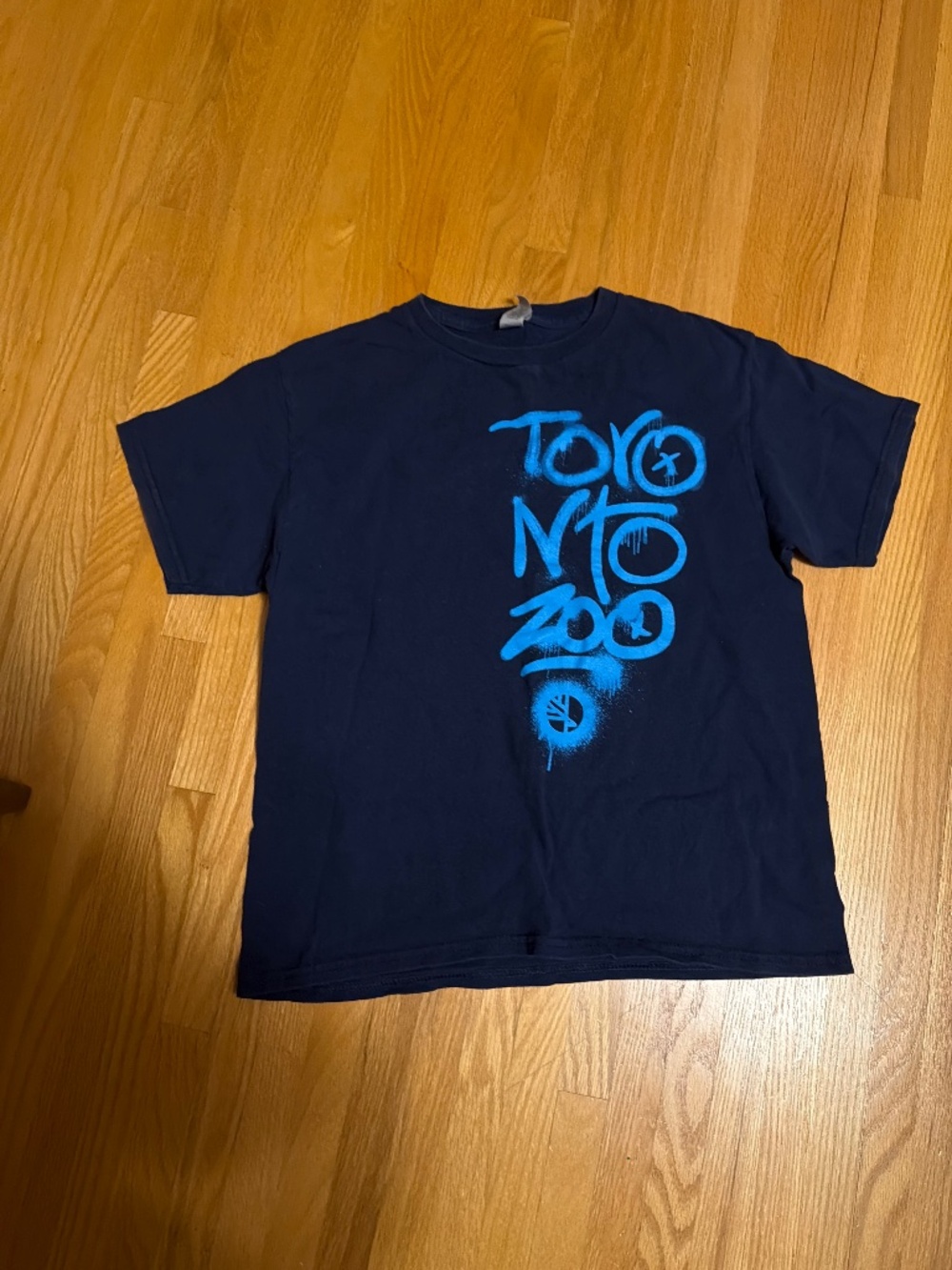 Toronto Zoo Graffiti Cotton Tee - size large